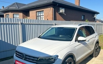Volkswagen Tiguan II, 2018 год, 2 850 000 рублей, 1 фотография