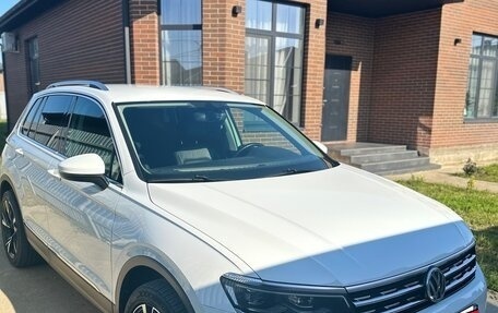 Volkswagen Tiguan II, 2018 год, 2 850 000 рублей, 4 фотография