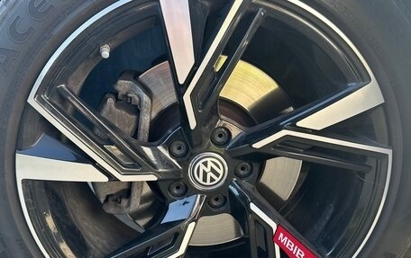 Volkswagen Tiguan II, 2018 год, 2 850 000 рублей, 14 фотография