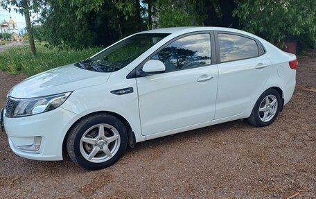 KIA Rio III рестайлинг, 2012 год, 695 000 рублей, 1 фотография