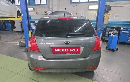KIA cee'd I рестайлинг, 2011 год, 749 000 рублей, 2 фотография
