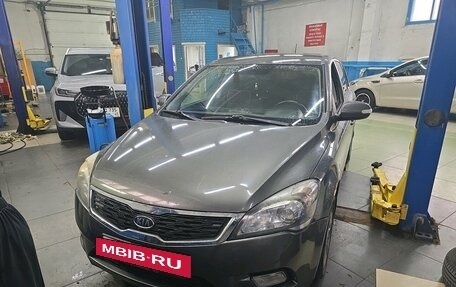 KIA cee'd I рестайлинг, 2011 год, 749 000 рублей, 3 фотография