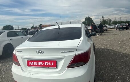 Hyundai Solaris II рестайлинг, 2015 год, 850 000 рублей, 2 фотография