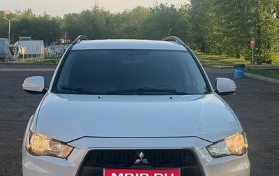 Mitsubishi Outlander III рестайлинг 3, 2011 год, 1 100 000 рублей, 1 фотография