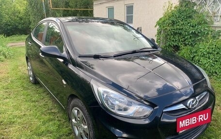 Hyundai Solaris II рестайлинг, 2011 год, 810 000 рублей, 5 фотография