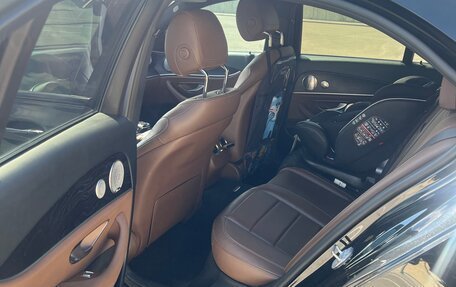 Mercedes-Benz E-Класс, 2017 год, 3 000 000 рублей, 9 фотография
