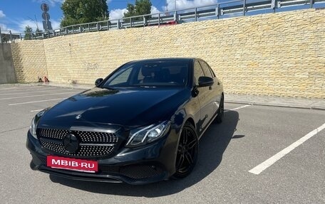 Mercedes-Benz E-Класс, 2017 год, 3 000 000 рублей, 5 фотография