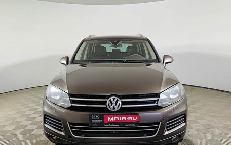 Volkswagen Touareg III, 2010 год, 1 950 000 рублей, 2 фотография