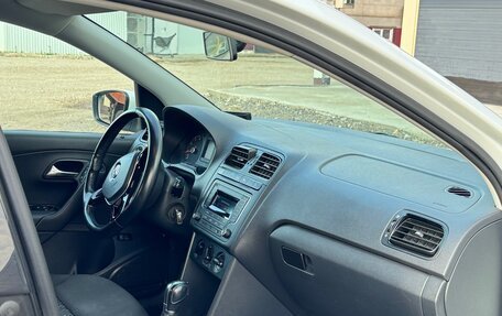 Volkswagen Polo VI (EU Market), 2017 год, 1 280 000 рублей, 13 фотография