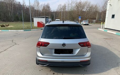 Volkswagen Tiguan II, 2021 год, 2 550 000 рублей, 5 фотография