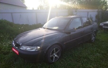 Opel Vectra B рестайлинг, 1998 год, 65 000 рублей, 1 фотография