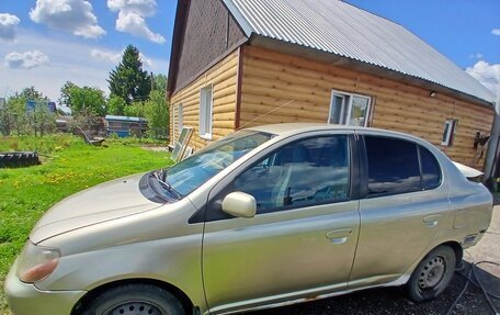 Toyota Platz, 2000 год, 250 000 рублей, 2 фотография