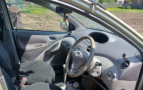 Toyota Platz, 2000 год, 250 000 рублей, 5 фотография
