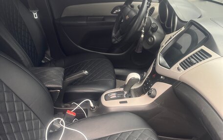 Chevrolet Cruze II, 2011 год, 400 000 рублей, 4 фотография