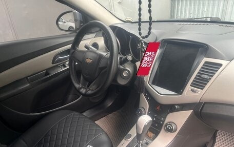 Chevrolet Cruze II, 2011 год, 400 000 рублей, 3 фотография