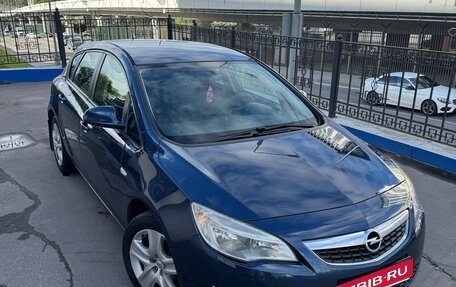 Opel Astra J, 2011 год, 720 000 рублей, 12 фотография