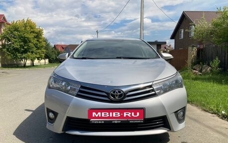 Toyota Corolla, 2013 год, 1 030 000 рублей, 5 фотография