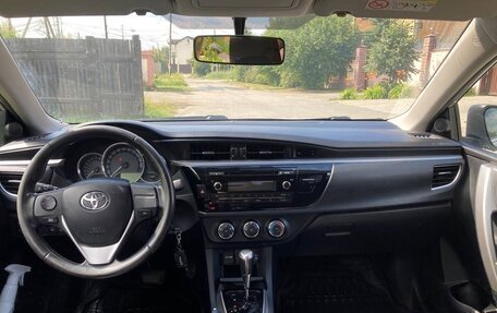 Toyota Corolla, 2013 год, 1 030 000 рублей, 14 фотография