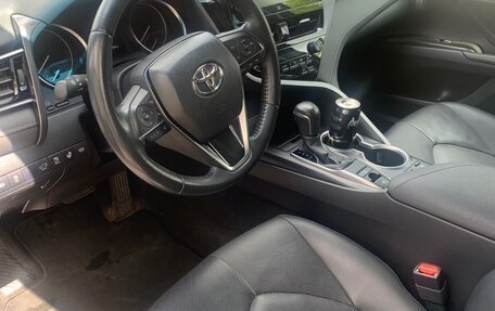 Toyota Camry, 2021 год, 3 600 000 рублей, 6 фотография