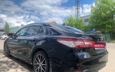 Toyota Camry, 2021 год, 3 600 000 рублей, 3 фотография