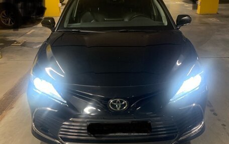 Toyota Camry, 2021 год, 3 600 000 рублей, 10 фотография