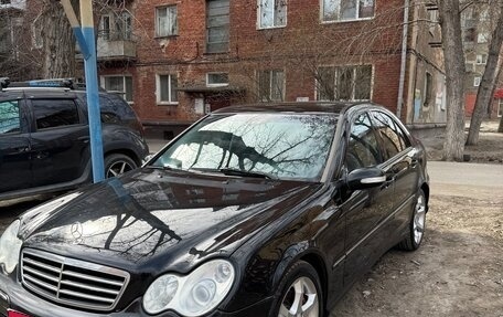 Mercedes-Benz C-Класс, 2005 год, 670 000 рублей, 4 фотография