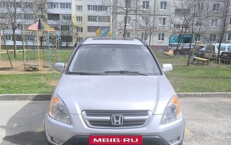 Honda CR-V II рестайлинг, 2004 год, 749 000 рублей, 1 фотография