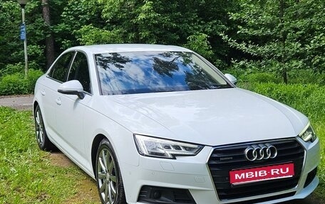 Audi A4, 2018 год, 1 900 000 рублей, 1 фотография