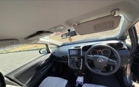 Toyota Wish II, 2012 год, 1 050 000 рублей, 6 фотография