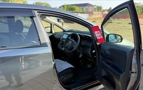 Toyota Wish II, 2012 год, 1 050 000 рублей, 5 фотография