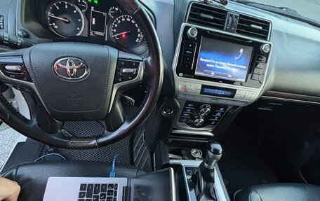 Toyota Land Cruiser Prado 150 рестайлинг 2, 2020 год, 5 000 000 рублей, 6 фотография