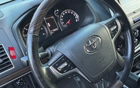 Toyota Land Cruiser Prado 150 рестайлинг 2, 2020 год, 5 000 000 рублей, 4 фотография