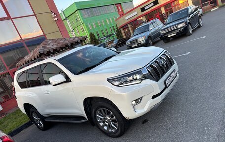 Toyota Land Cruiser Prado 150 рестайлинг 2, 2020 год, 5 000 000 рублей, 14 фотография