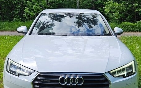 Audi A4, 2018 год, 1 900 000 рублей, 2 фотография