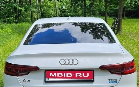 Audi A4, 2018 год, 1 900 000 рублей, 6 фотография