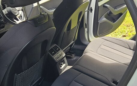 Audi A4, 2018 год, 1 900 000 рублей, 17 фотография