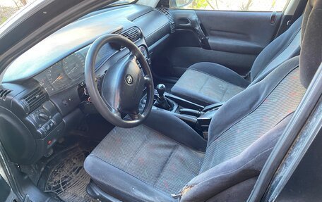 Opel Omega B, 1997 год, 55 000 рублей, 4 фотография