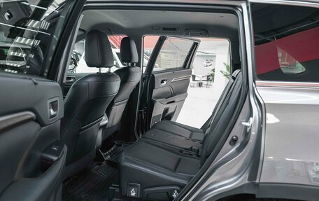 Toyota Highlander III, 2014 год, 2 690 000 рублей, 8 фотография