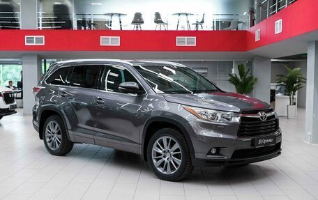 Toyota Highlander III, 2014 год, 2 690 000 рублей, 3 фотография