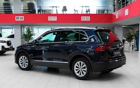 Volkswagen Tiguan II, 2017 год, 2 090 000 рублей, 4 фотография