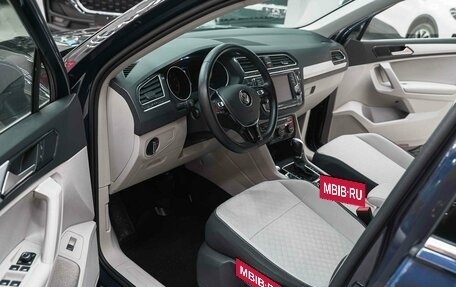 Volkswagen Tiguan II, 2017 год, 2 090 000 рублей, 6 фотография