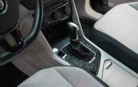 Volkswagen Tiguan II, 2017 год, 2 090 000 рублей, 10 фотография