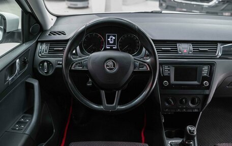 Skoda Rapid I, 2015 год, 870 000 рублей, 10 фотография