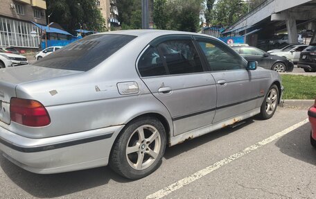 BMW 5 серия, 2000 год, 800 000 рублей, 3 фотография