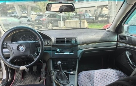 BMW 5 серия, 2000 год, 800 000 рублей, 6 фотография