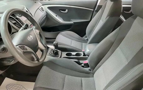 Hyundai i30 II рестайлинг, 2013 год, 825 000 рублей, 7 фотография