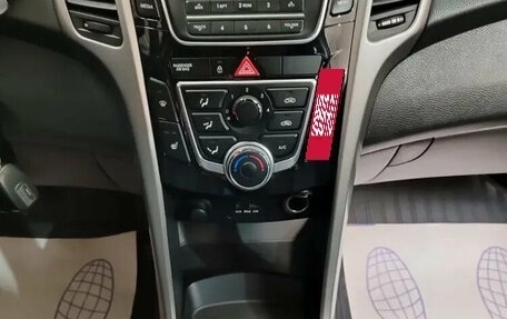 Hyundai i30 II рестайлинг, 2013 год, 825 000 рублей, 13 фотография