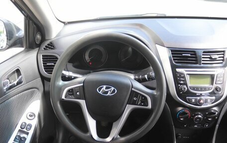 Hyundai Solaris II рестайлинг, 2013 год, 773 000 рублей, 16 фотография