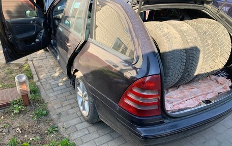 Mercedes-Benz C-Класс, 2004 год, 333 000 рублей, 5 фотография