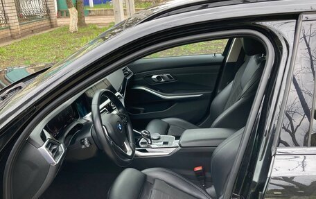 BMW 3 серия, 2019 год, 3 510 000 рублей, 13 фотография